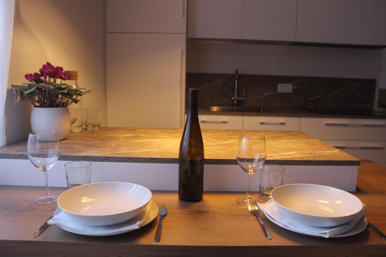 Ansitz Von Wohlgemuth Apartment Salorno Luaran gambar
