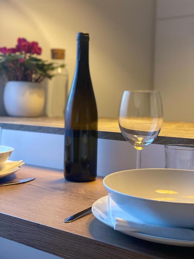 Ansitz Von Wohlgemuth Apartment Salorno Luaran gambar