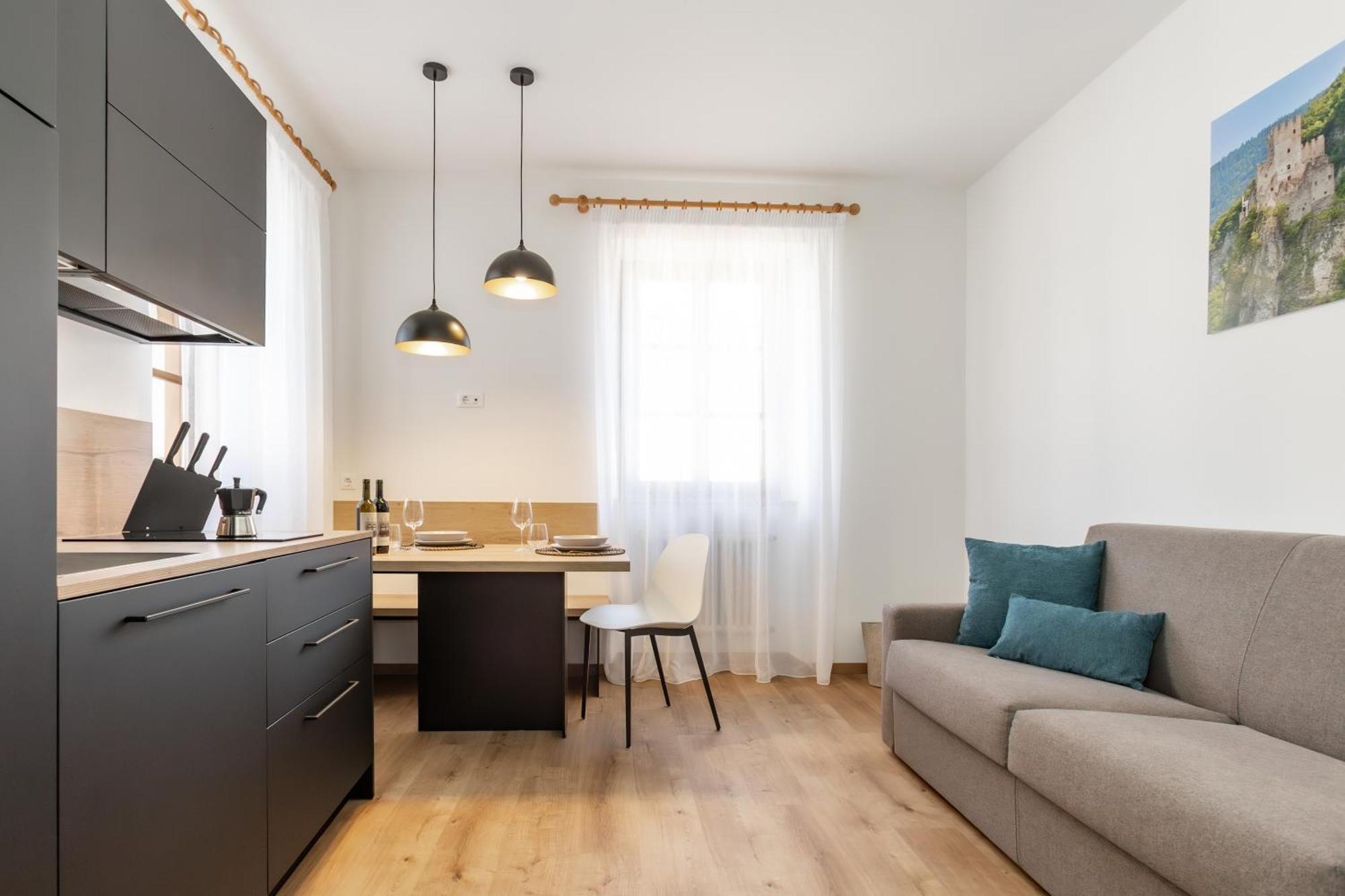 Ansitz Von Wohlgemuth Apartment Salorno Luaran gambar