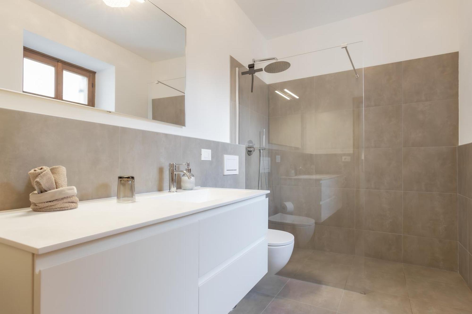 Ansitz Von Wohlgemuth Apartment Salorno Luaran gambar